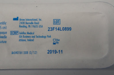 Teleflex FA-04018 Arrow Arterial Cath. Set (x)